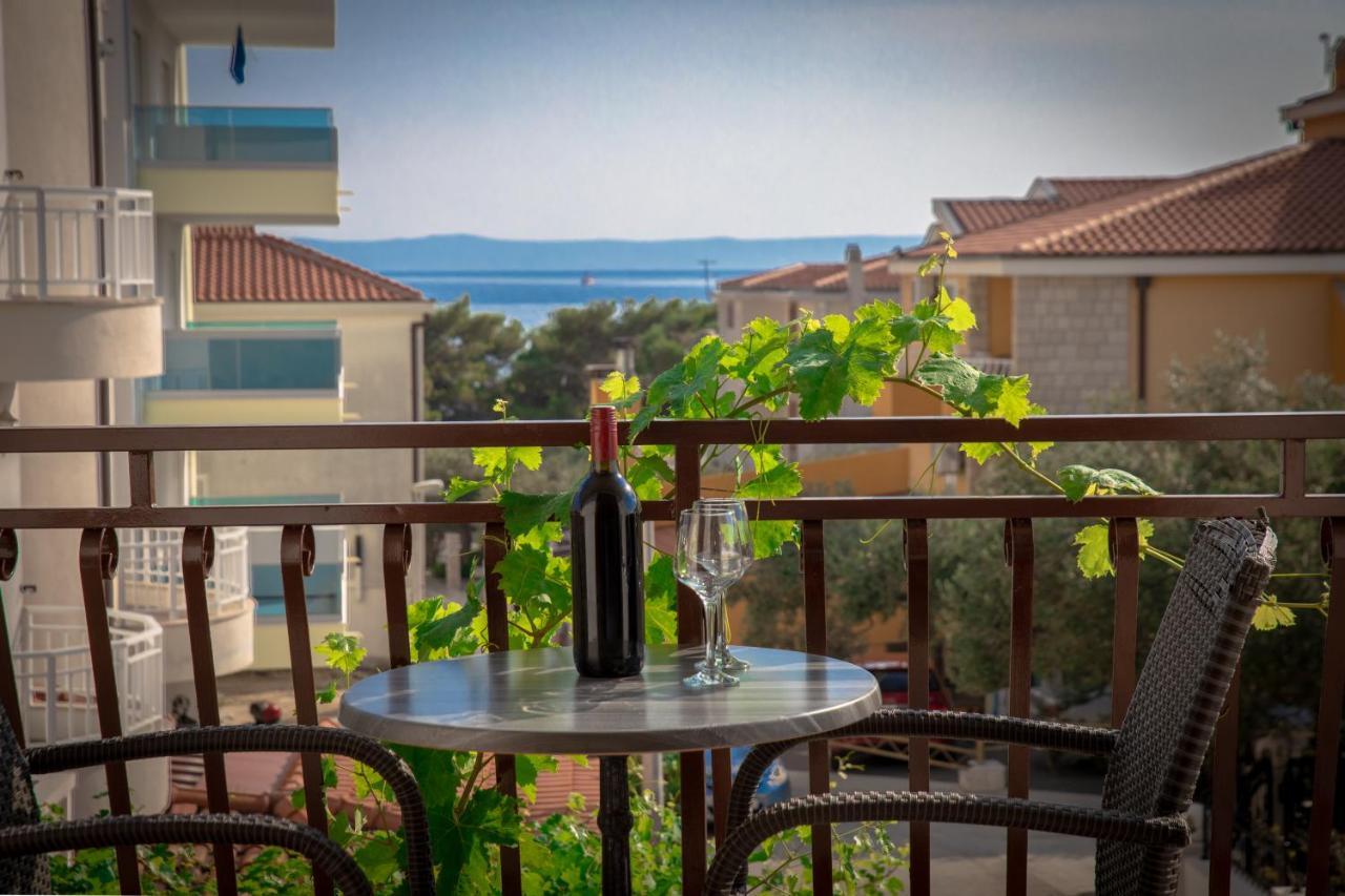 Apartments Family Roso Promajna Εξωτερικό φωτογραφία