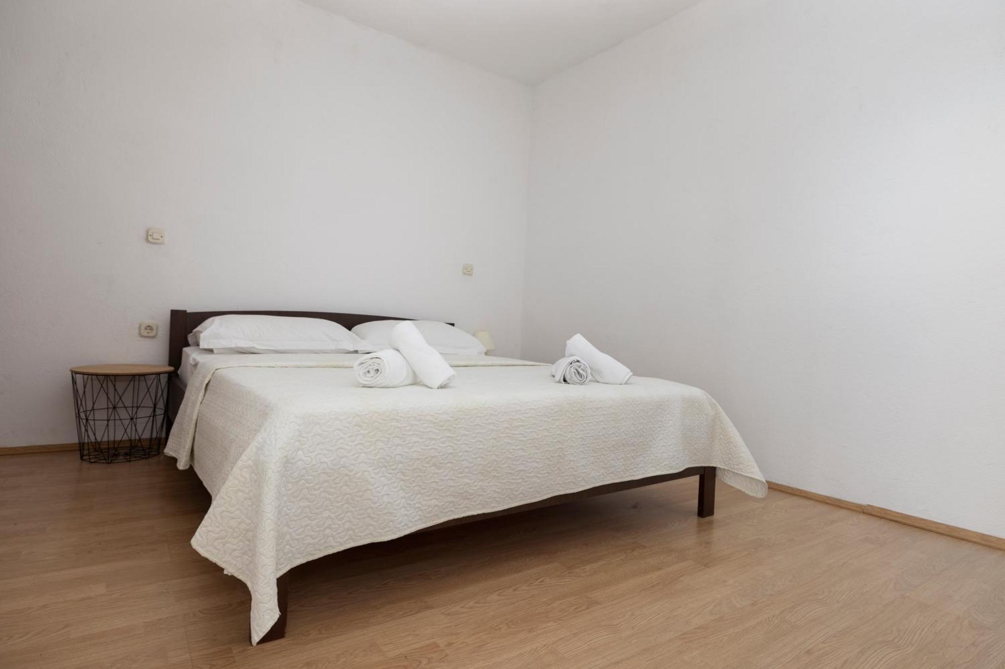 Apartments Family Roso Promajna Εξωτερικό φωτογραφία