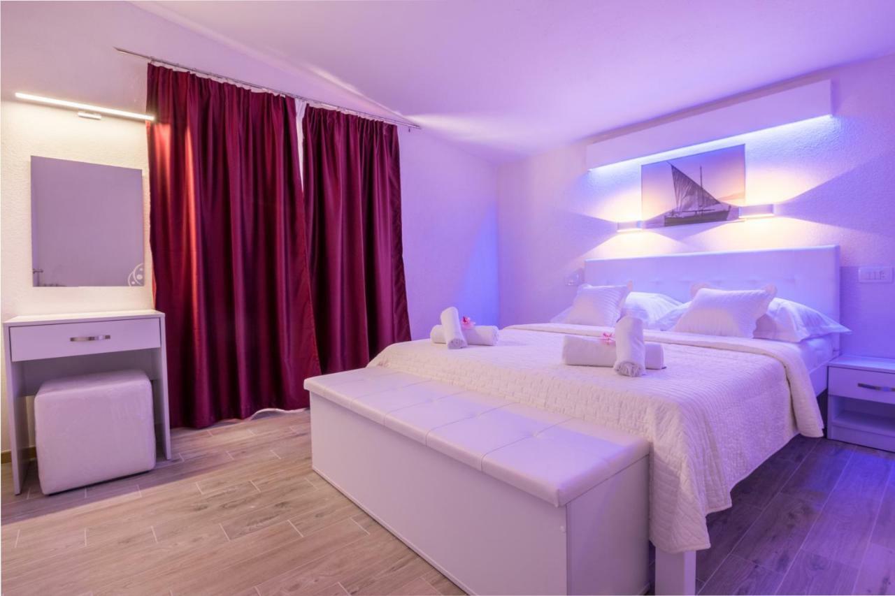 Apartments Family Roso Promajna Εξωτερικό φωτογραφία