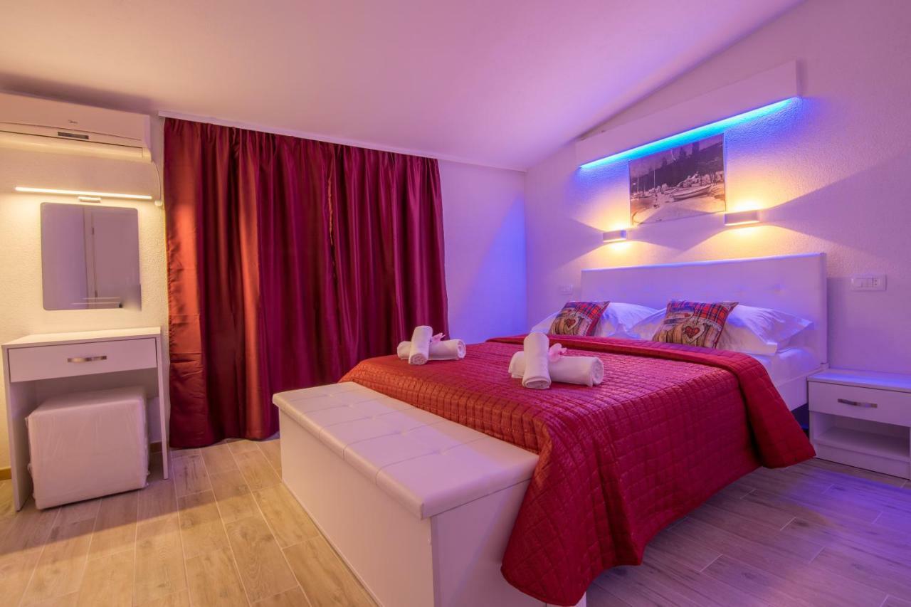 Apartments Family Roso Promajna Εξωτερικό φωτογραφία