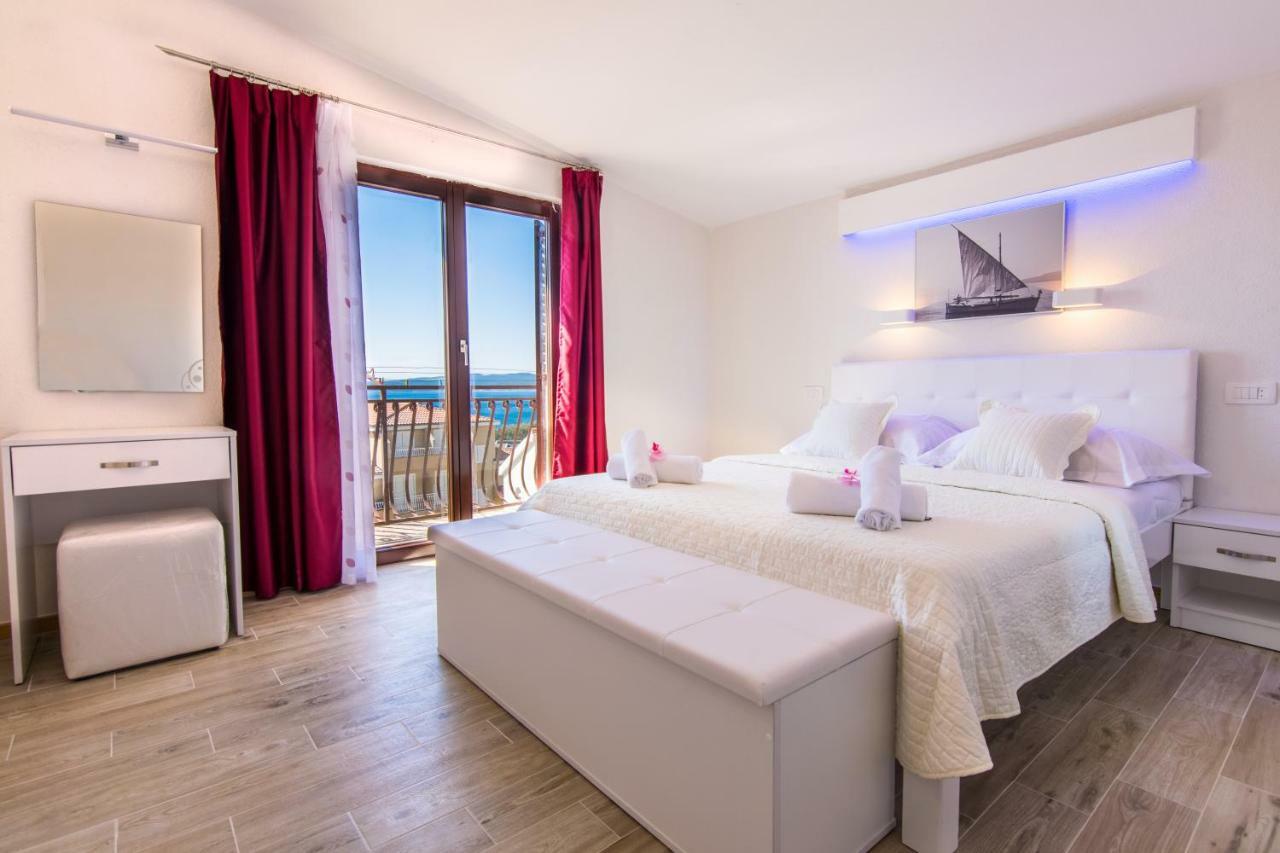 Apartments Family Roso Promajna Εξωτερικό φωτογραφία